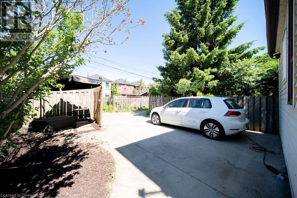 61 WILLIAM STREET Image 37