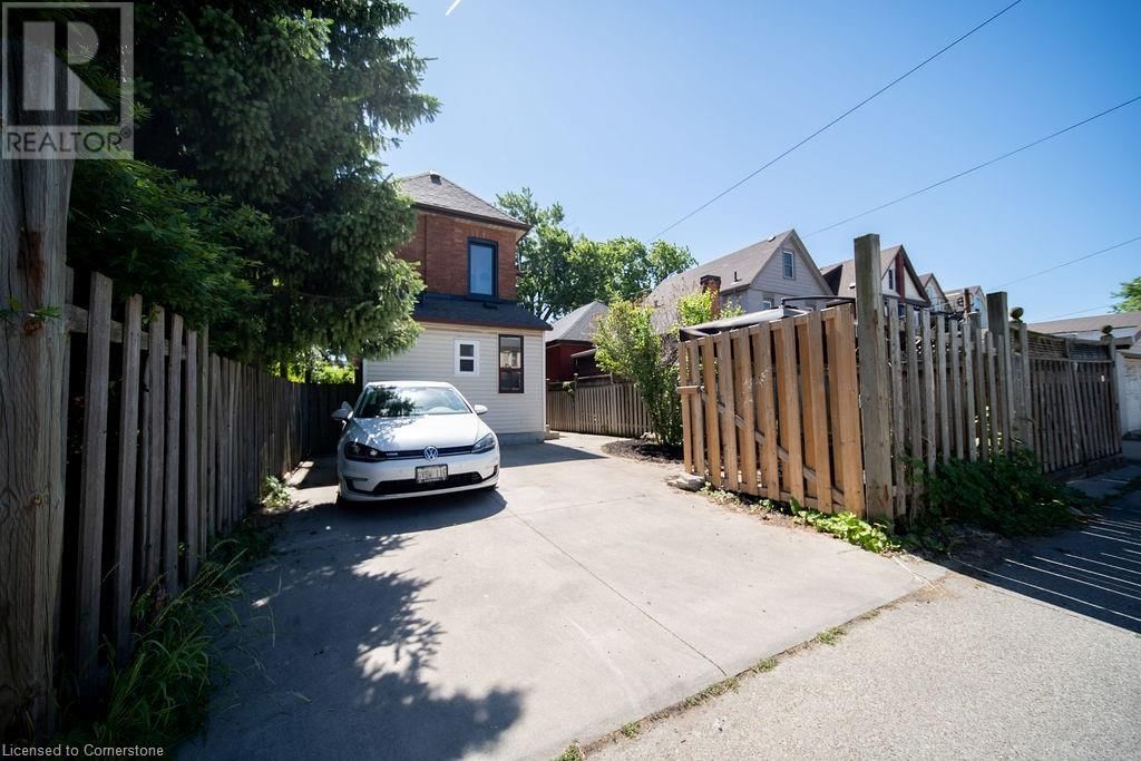 61 WILLIAM STREET Image 39