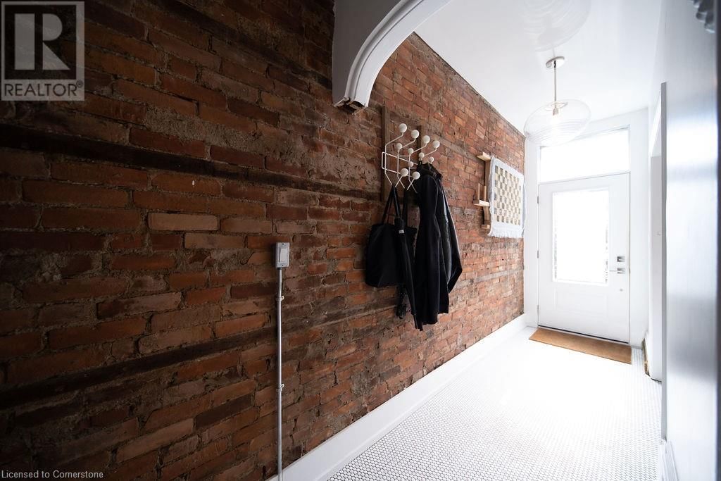 61 WILLIAM STREET Image 4