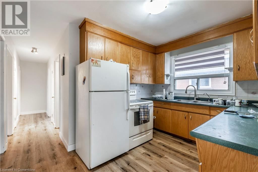 305 LORNE AVENUE Image 12