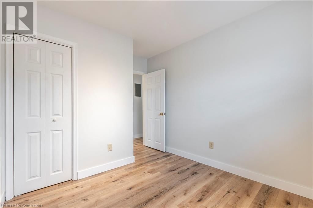 305 LORNE AVENUE Image 23