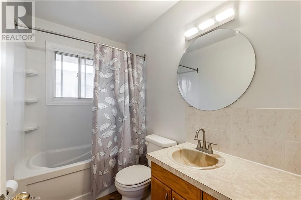 305 LORNE AVENUE Image 30