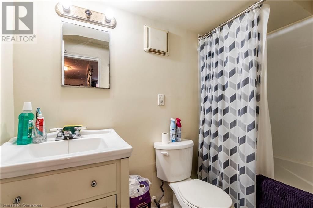 305 LORNE AVENUE Image 35