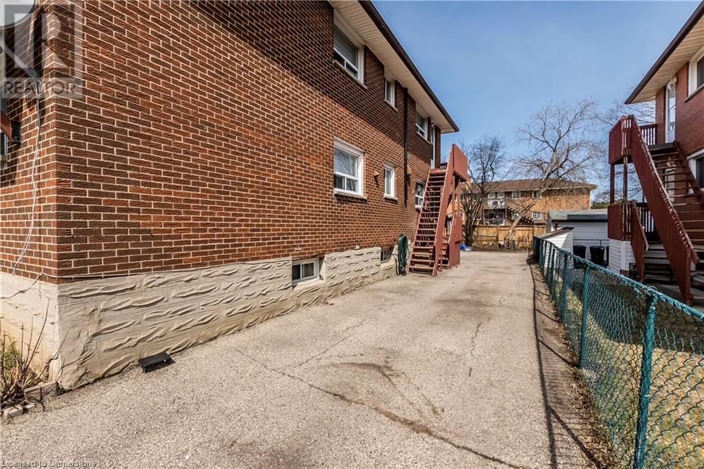 305 LORNE AVENUE Image 40