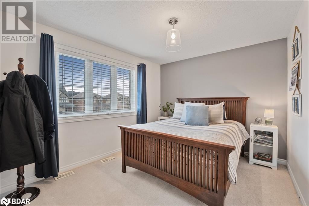 8 KIERLAND ROAD Image 19
