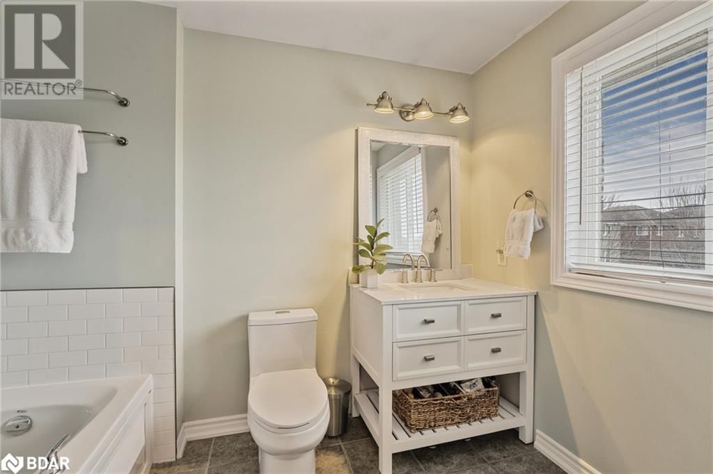 8 KIERLAND ROAD Image 28