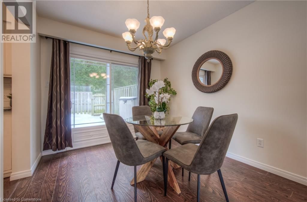 7 - 206 GREEN VALLEY DRIVE Image 11