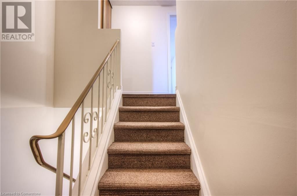 7 - 206 GREEN VALLEY DRIVE Image 18