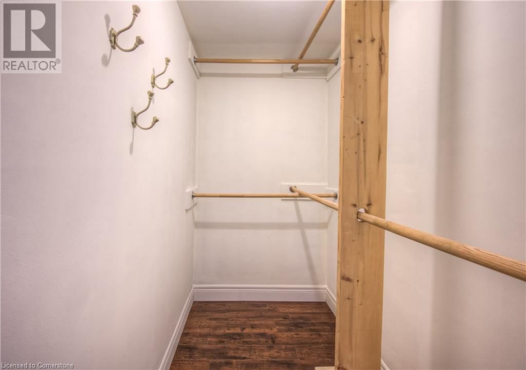 7 - 206 GREEN VALLEY DRIVE Image 22