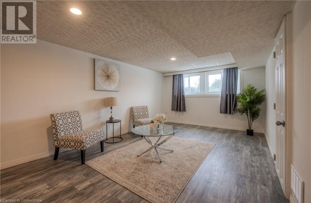 7 - 206 GREEN VALLEY DRIVE Image 30