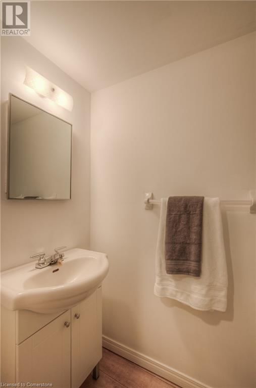 7 - 206 GREEN VALLEY DRIVE Image 34