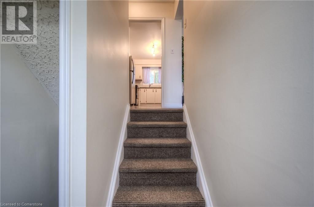7 - 206 GREEN VALLEY DRIVE Image 5
