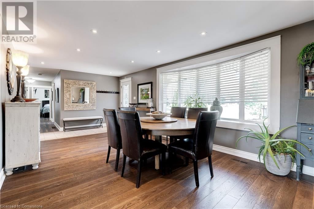 4391 LAKESHORE ROAD Image 13