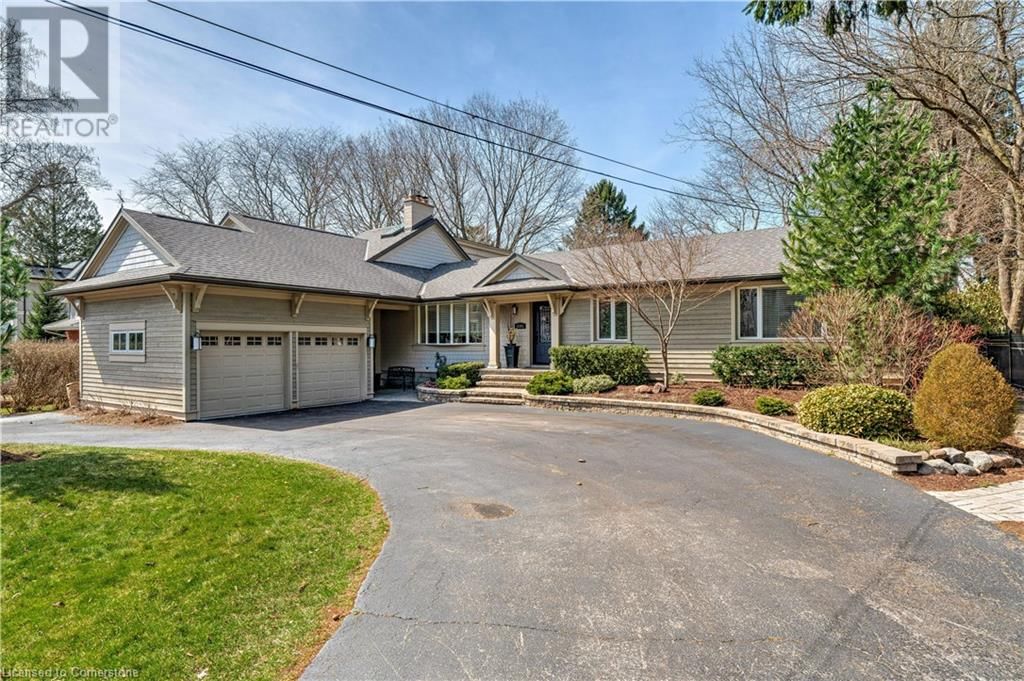 4391 LAKESHORE ROAD Image 2