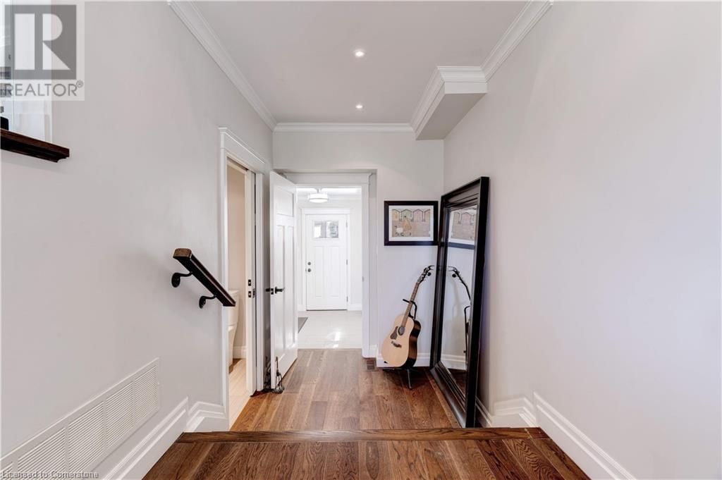 4391 LAKESHORE ROAD Image 22