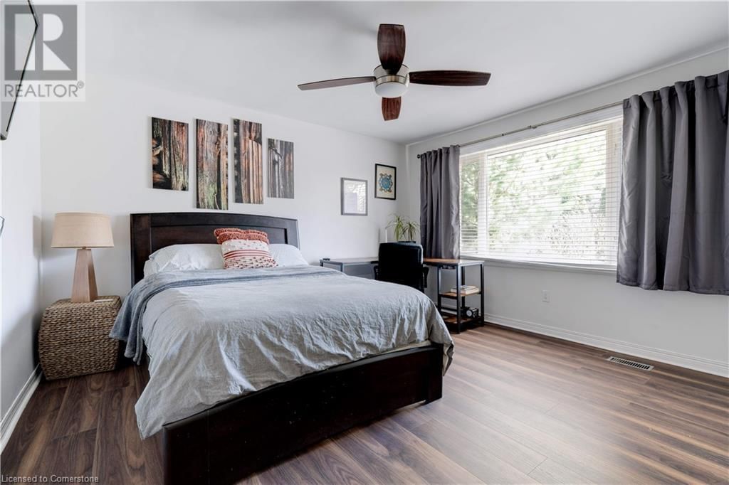 4391 LAKESHORE ROAD Image 25