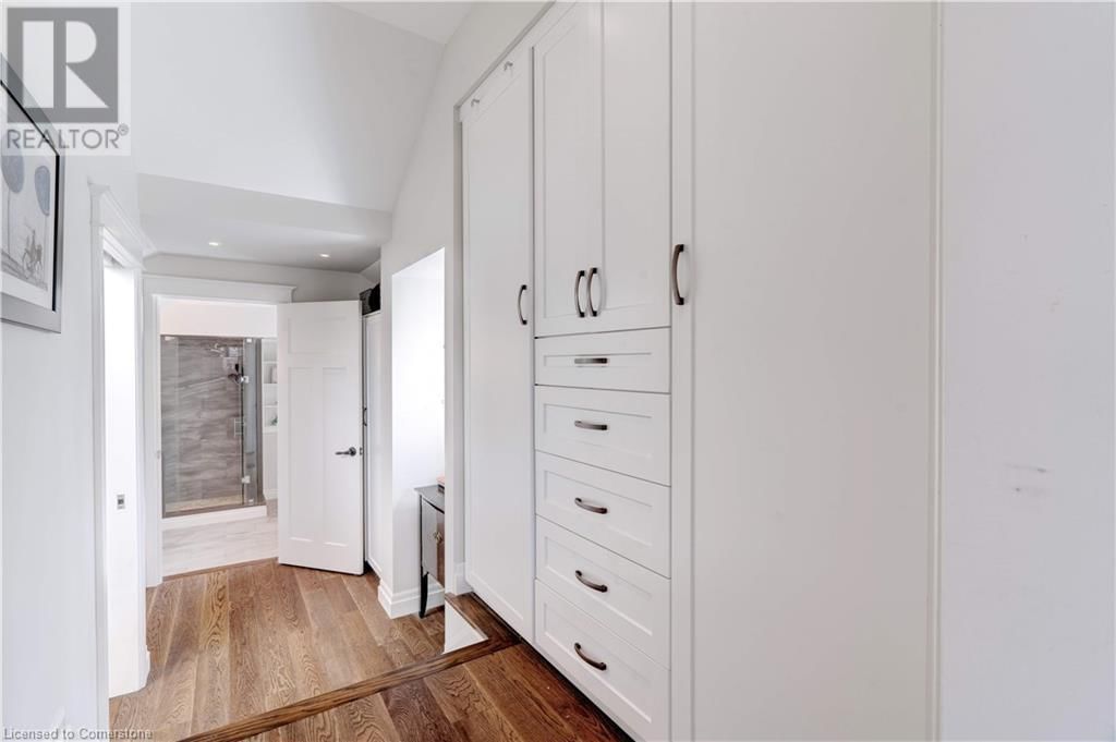 4391 LAKESHORE ROAD Image 32