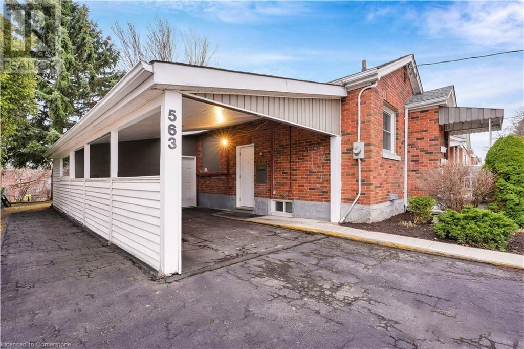 563 GUELPH STREET Image 3