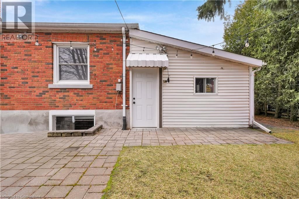 563 GUELPH STREET Image 36