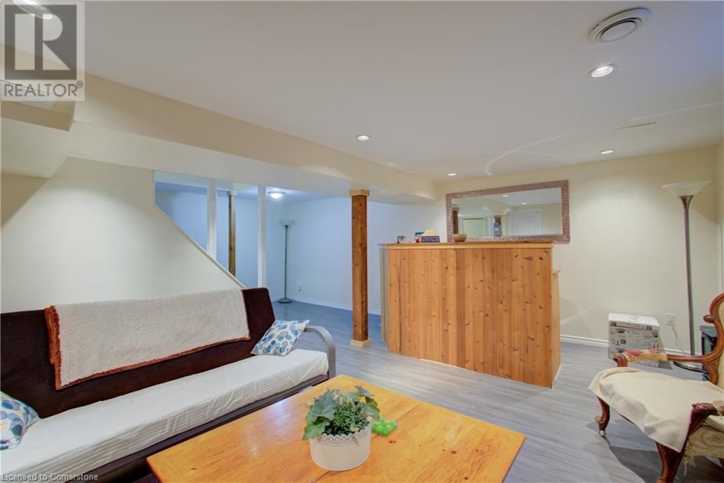 40 FREDERICK STREET SOUTH Image 21