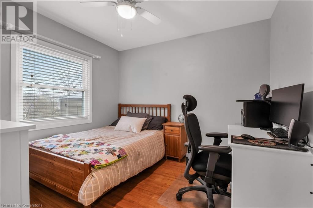 563 GUELPH STREET Image 19