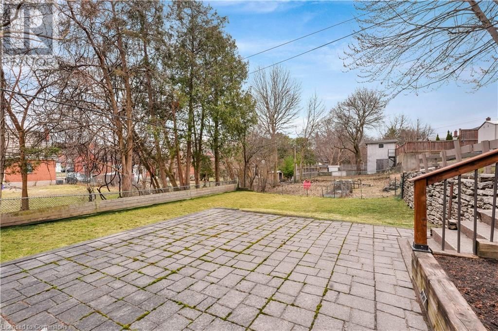 563 GUELPH STREET Image 39