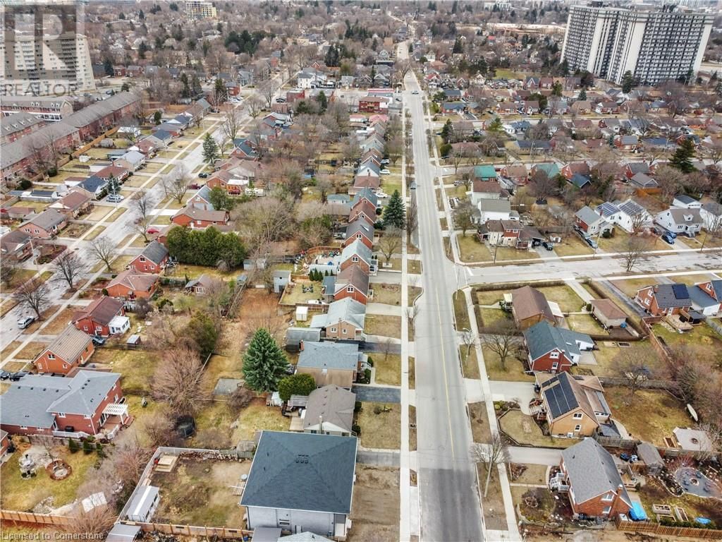 563 GUELPH STREET Image 48