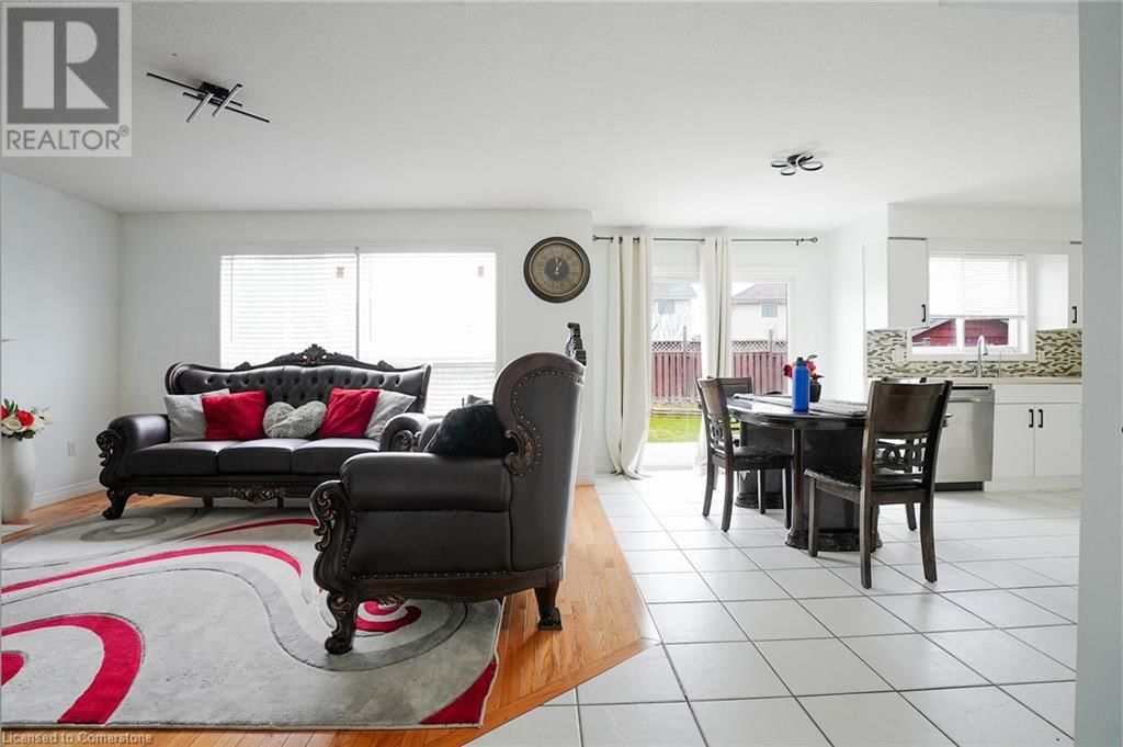 76 COUNTRY CLUB DRIVE Image 15