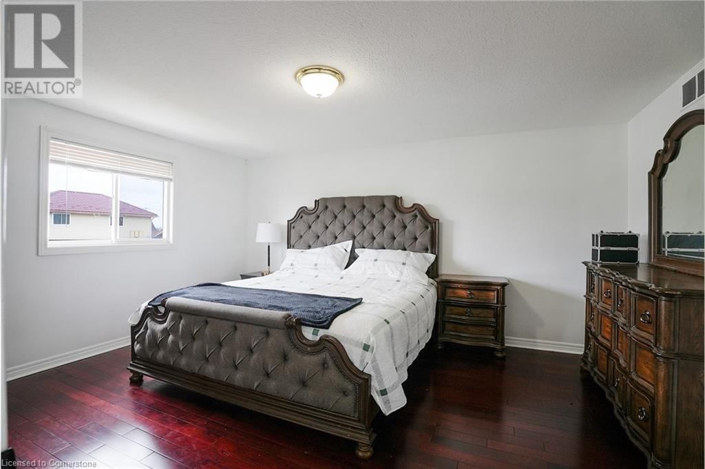 76 COUNTRY CLUB DRIVE Image 26