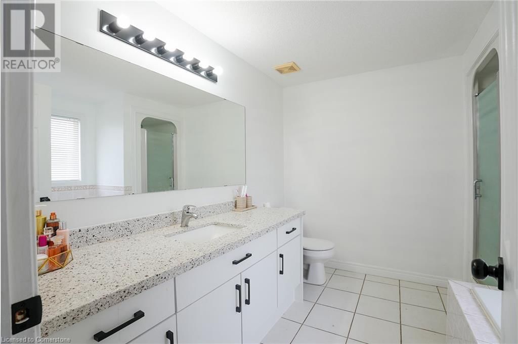 76 COUNTRY CLUB DRIVE Image 29