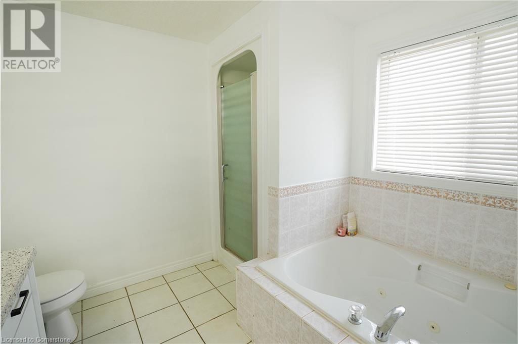 76 COUNTRY CLUB DRIVE Image 31