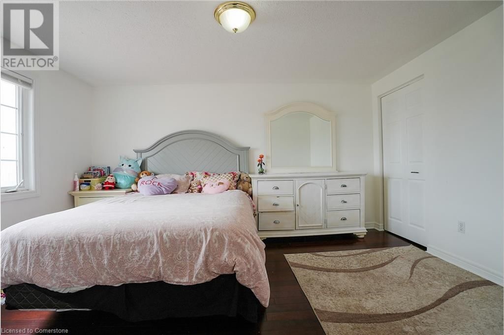 76 COUNTRY CLUB DRIVE Image 35