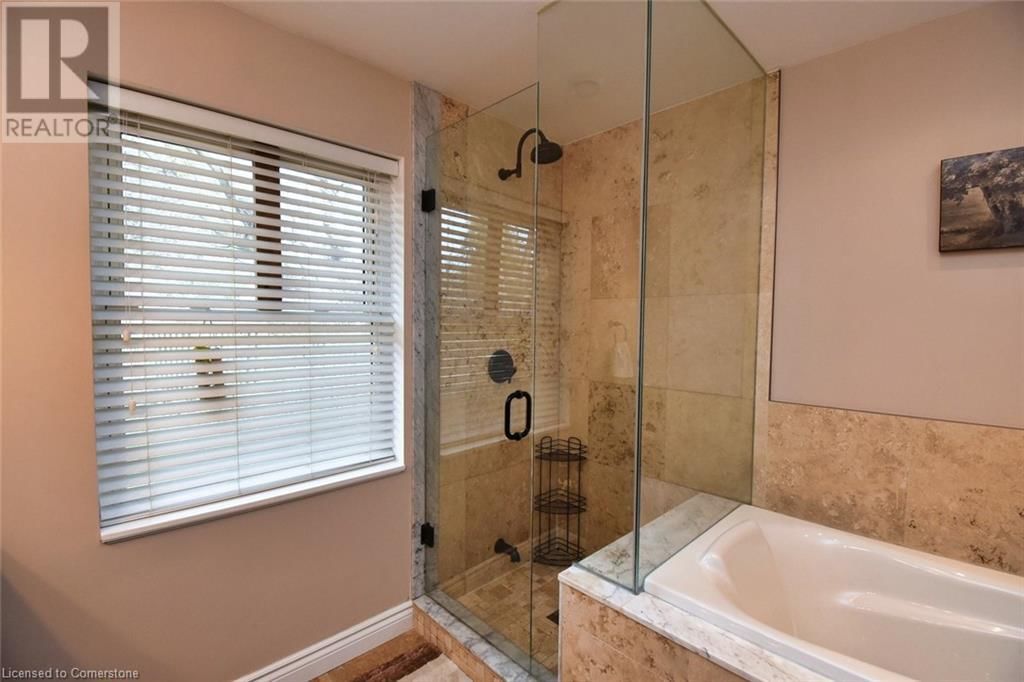 16 MARGARET STREET Image 17
