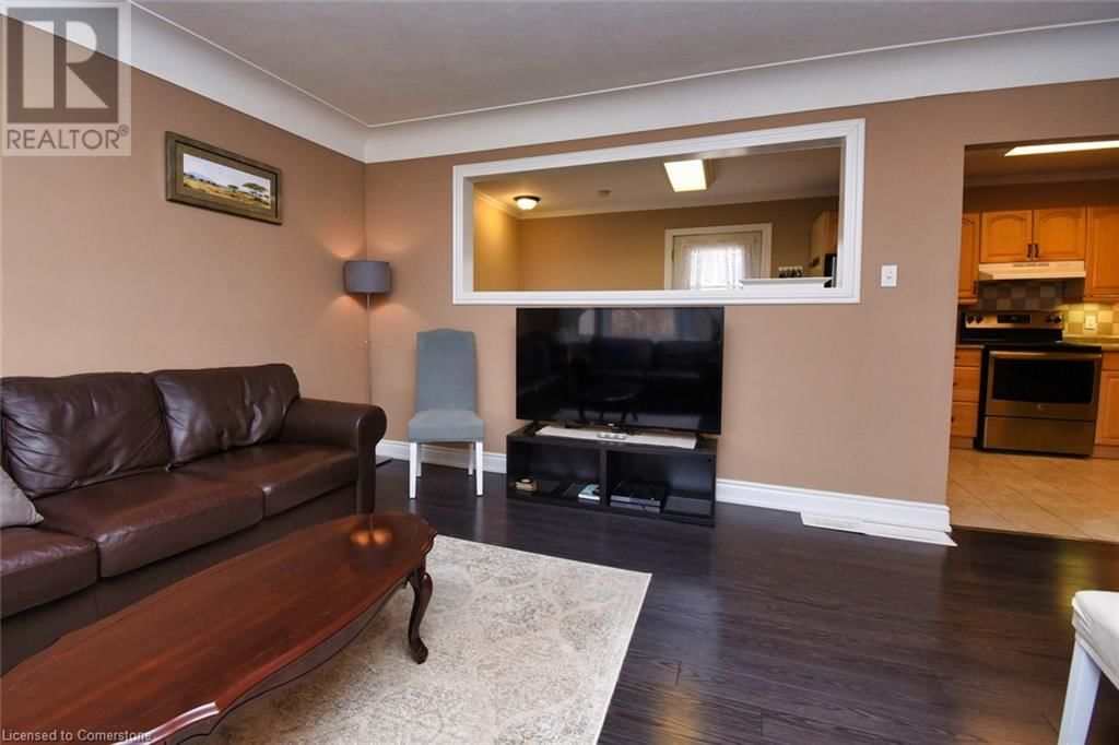 16 MARGARET STREET Image 9