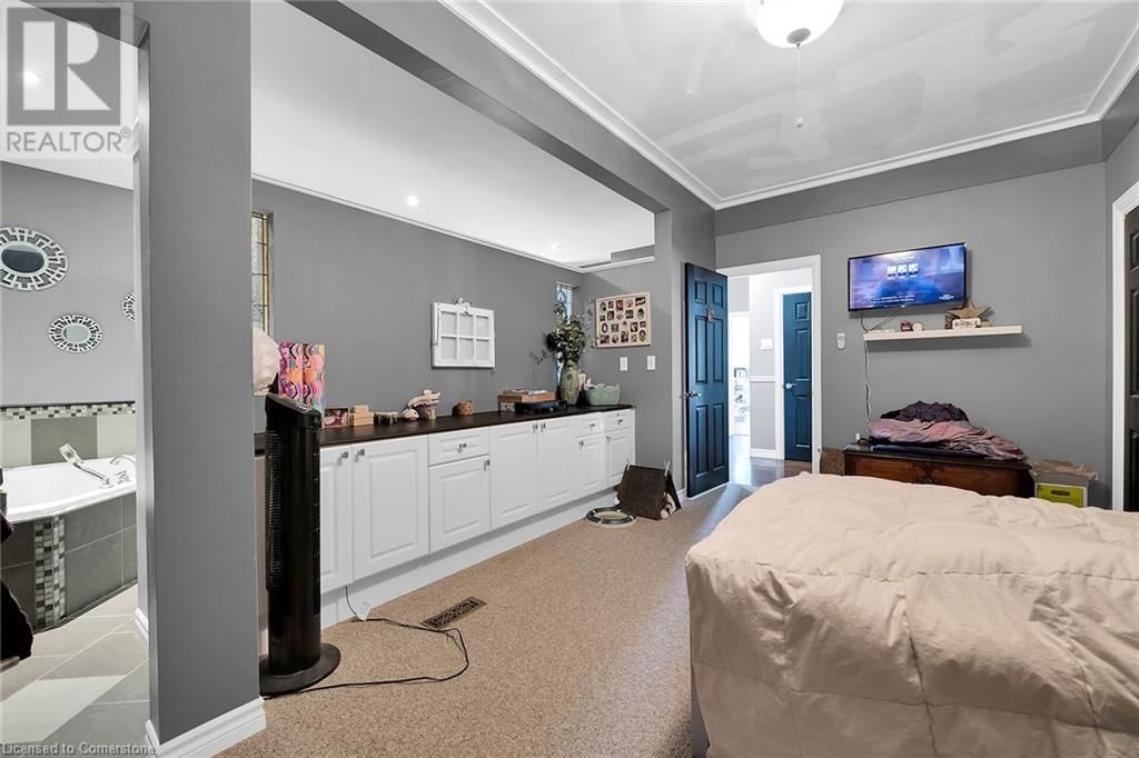 31 CENTENNIAL PARKWAY Image 13