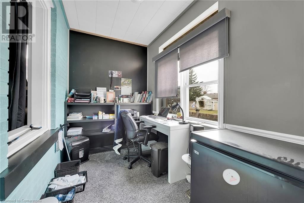 31 CENTENNIAL PARKWAY Image 19