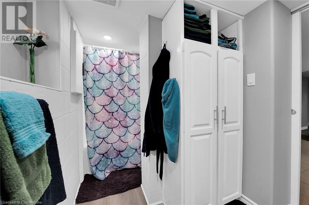 31 CENTENNIAL PARKWAY Image 33