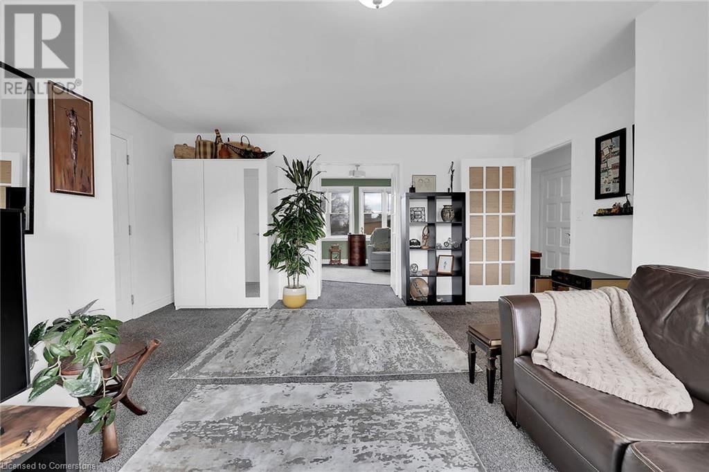 31 CENTENNIAL PARKWAY Image 39