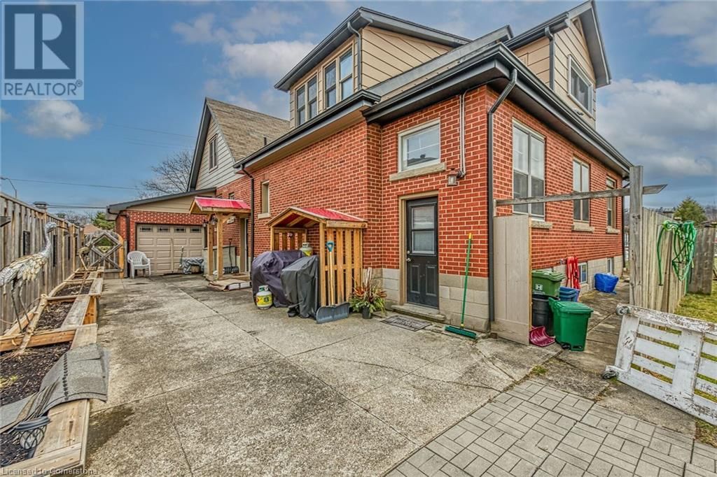 31 CENTENNIAL PARKWAY Image 49