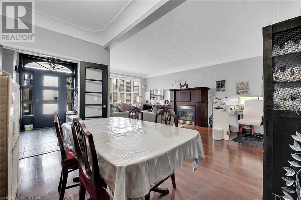 31 CENTENNIAL PARKWAY Image 8