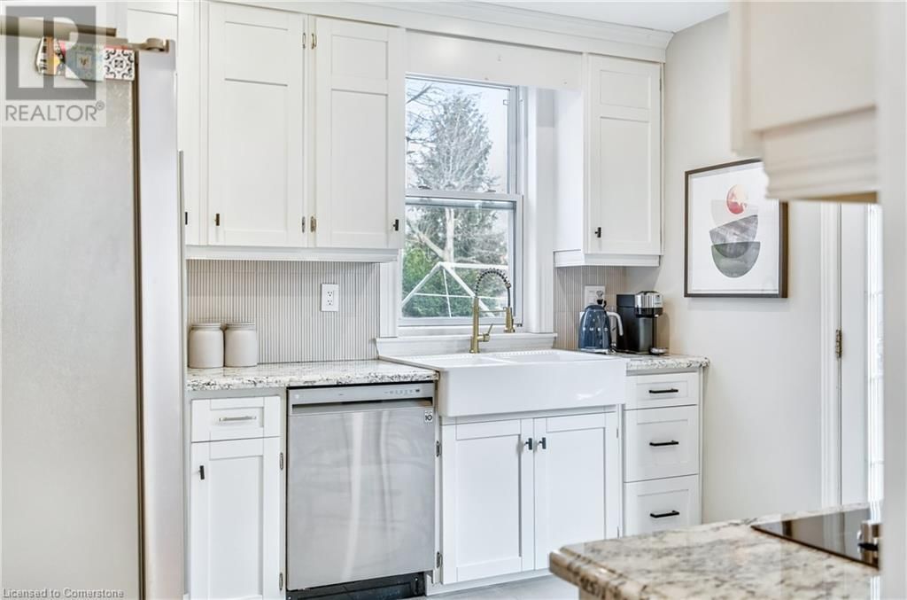 131 ALPINE AVENUE Image 12