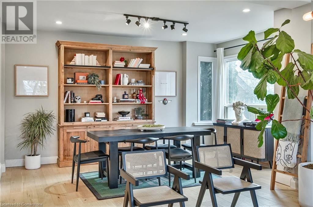 131 ALPINE AVENUE Image 22