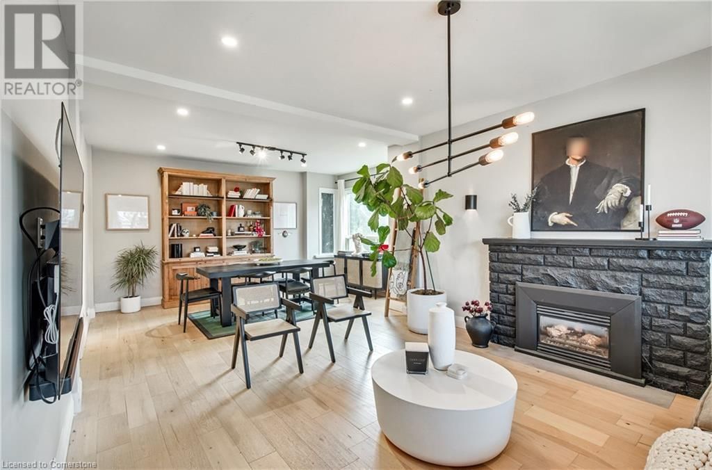 131 ALPINE AVENUE Image 23