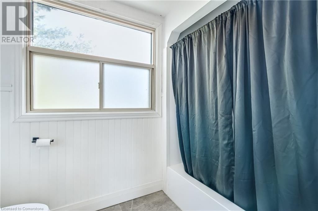 131 ALPINE AVENUE Image 35