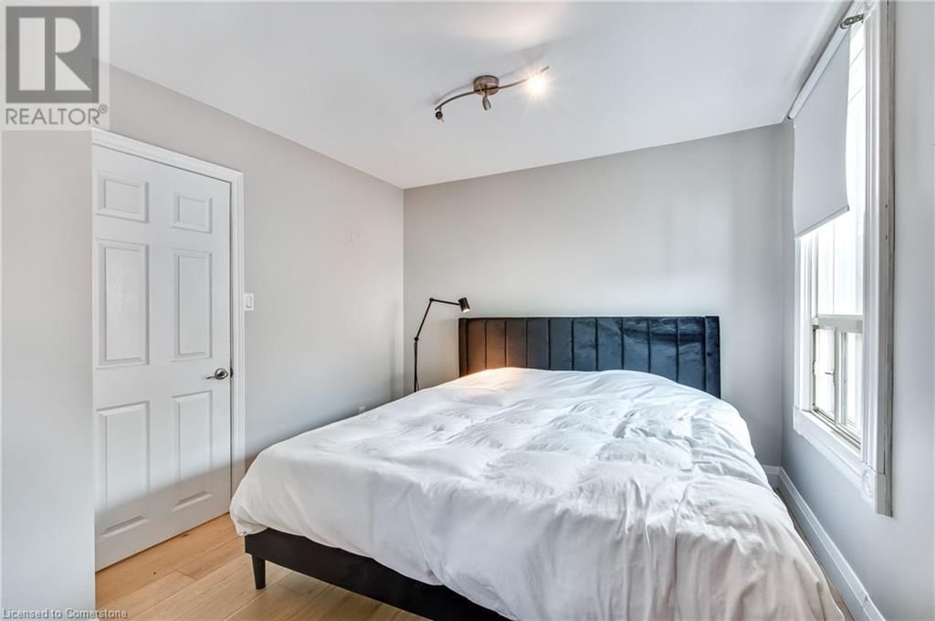 131 ALPINE AVENUE Image 37