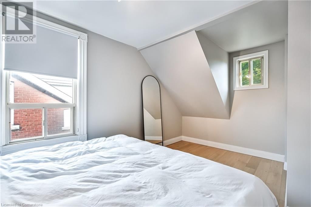 131 ALPINE AVENUE Image 38