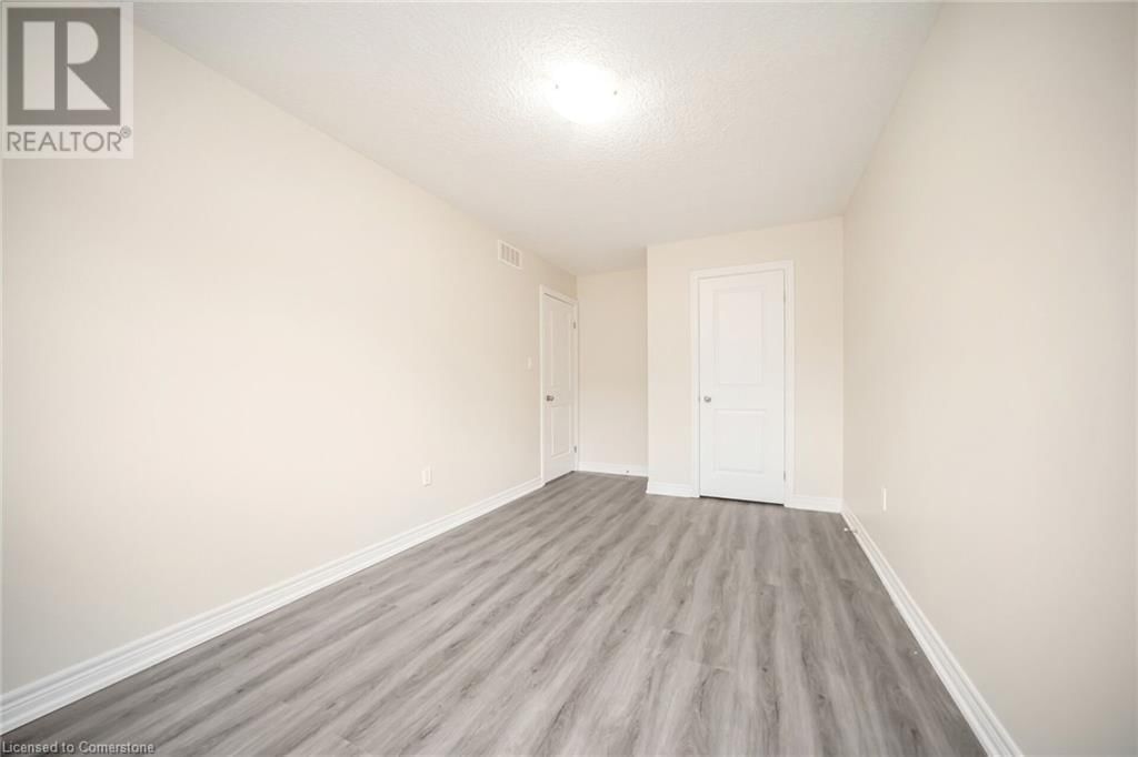 57 REDCEDAR CRESCENT Image 37