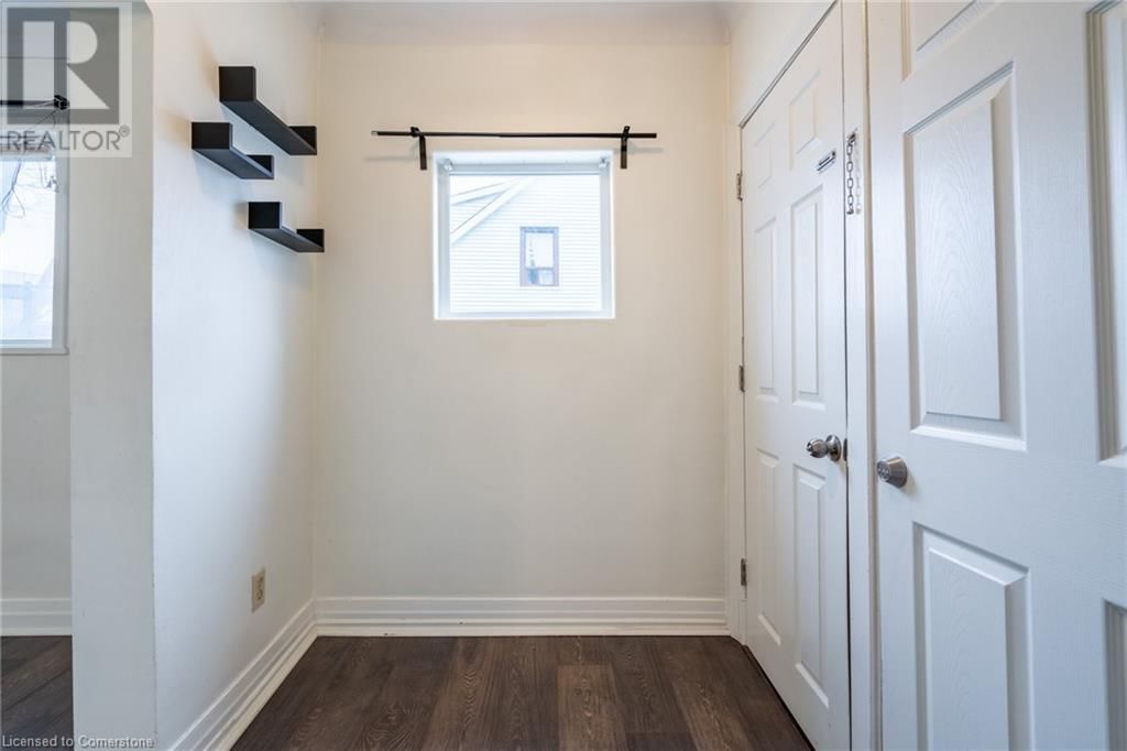 149 STRATHCONA AVENUE NORTH Image 20