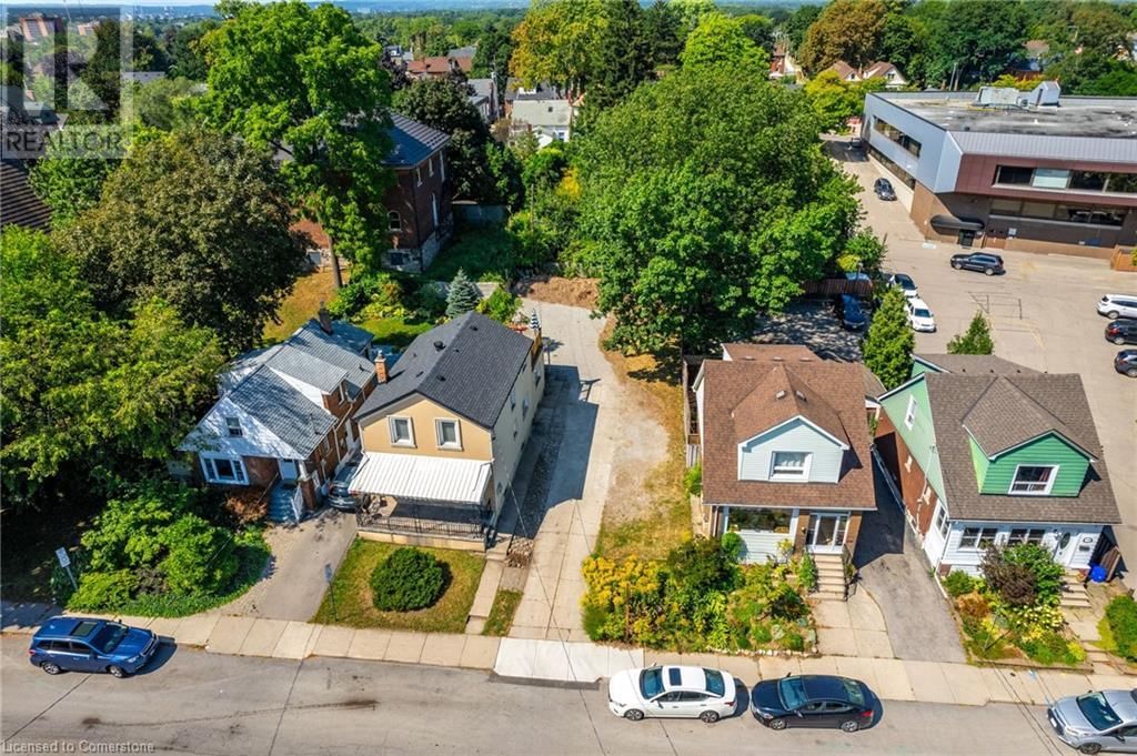 149 STRATHCONA AVENUE NORTH Image 40