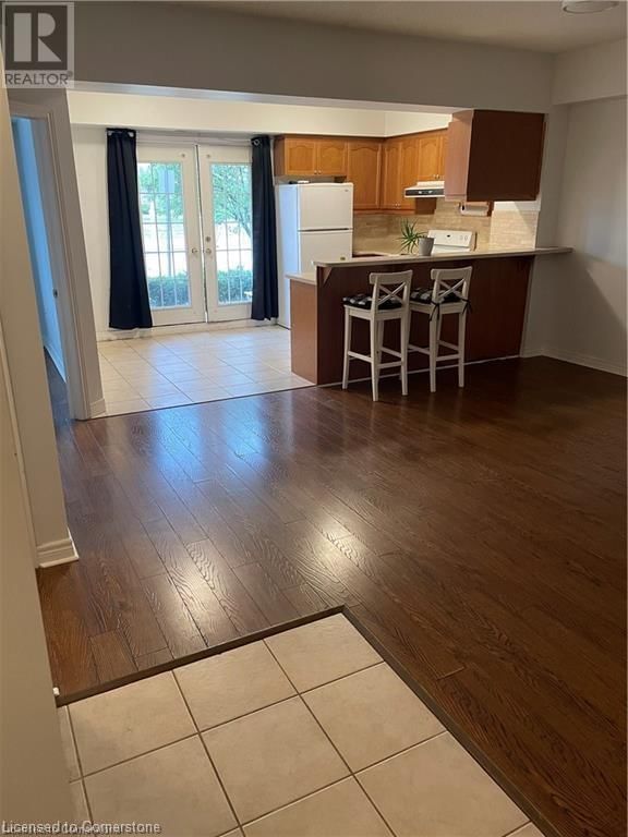 111 - 4016 KILMER DRIVE Image 2